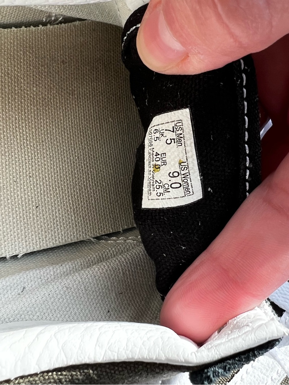 Van’s Old Skool Shoe - Picture 9 of 9